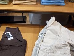 -lululemon(上海浦东IFC店)