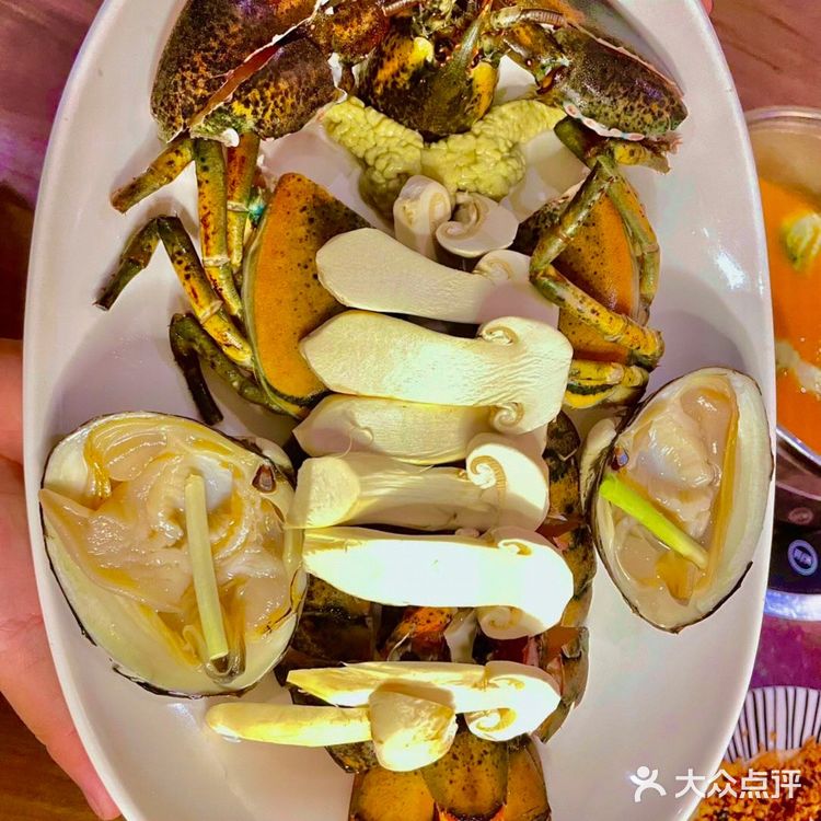 火锅届“爱马仕”, 用波士顿龙虾做锅底!