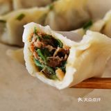 洛阳街头早餐，尝试一下北方馄饨和烫面角