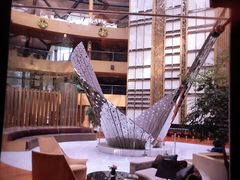 -上海滴水湖皇冠假日酒店