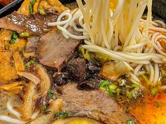 -花溪巷牛肉粉(泉城路店)