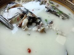 -美顺香食府鱼头老店(雪野湖店)