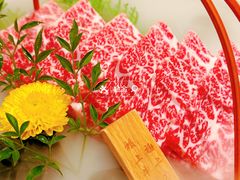 -山川小町·极番烧肉(新地假日广场店)