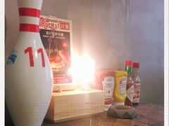 -HIGH FIVE哈福手工汉堡(桂林路店)