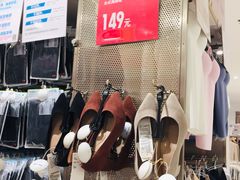 -优衣库(石家庄裕华万达广场店)