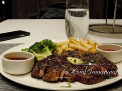 -WOLFGANG PUCK KITCHEN & BAR(迪士尼小镇店)