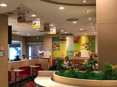 大堂-麦当劳(杭州萧山文源店)