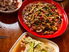 -老鼎万春卤菜(五代传承创始老店)