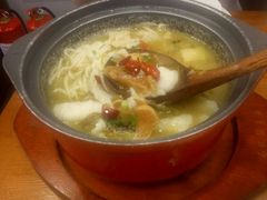 -周鱼小馆石锅酸菜鱼(活力汇店)