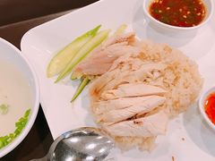 -Pier 21 (Terminal 21 Asok)