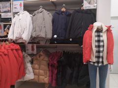 -优衣库(威海威高购物中心店)