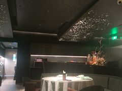 -左庭右院鲜牛肉火锅黑金店(陆家嘴中心店)