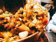 -巴四老城区炭火蛙锅(张江店)