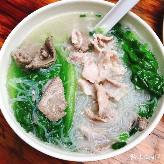 石磨竹窝肠粉猪什汤河粉图片 - 第1张