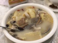 浓汤鲜菌浸鱼肚-文记壹心鸡(宝华路店)