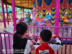 -七彩云南欢乐世界