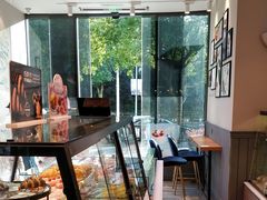 面包甜点陈列柜-巴黎贝甜(万源店)