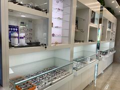 -明月眼镜(三坝店)