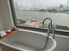 -阿瓦尼河滨曼谷酒店