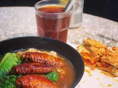 番茄汤底鸡翼出前一丁-华嫂冰室(尖沙咀店)