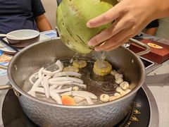 -椰小鸡·琼州糟粕醋·火锅(美兰缤纷城店)