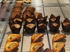 -VERIE BAKEHOUSE