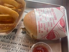 -FATBURGER 特富客汉堡(外交公寓店)