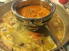 -鲜入围煮花胶鸡海鲜火锅