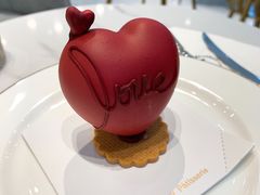 -Fridi Patisserie Cafe