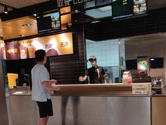 -麦当劳(中山公园龙之梦店)