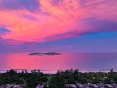 -瑰丽酒店·海吧·天际下午茶·现场DJ·天台酒吧