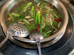 -周老三跷脚牛肉·全牛火锅(非遗传承店)