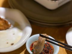 -茸梅路右拐龙虾-农家菜(松江店)