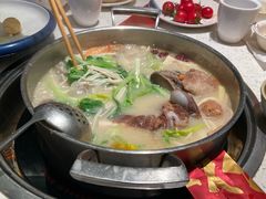 -三人行骨头王火锅(长寿店)