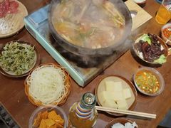 -黔有有贵州酸汤夺夺粉火锅(五味十字店)