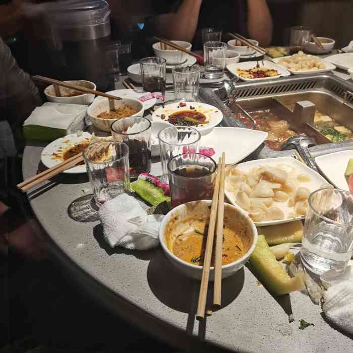 海底捞火锅(印象城店)-"服务非常好!刘亚荣的服务非常非常好!大理.