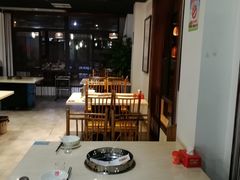 大堂-九道菜有鸡鱼头(石鼓路店)