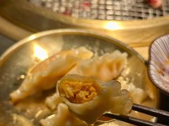 -铭牛烧肉·和牛海鲜自助(高新月牙湖店)