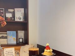 -Café Monson