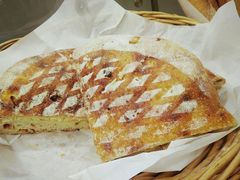 法式忌廉芝士包-欧式面包坊(青岛万象城店)