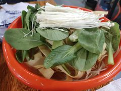 -皖北学东地锅鸡(之心城店)