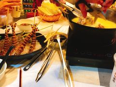 -鲜入围煮花胶鸡海鲜火锅