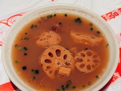 -肥肥虾庄·金牌油焖大虾(汉街SKP店)