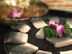 -臻牛烤肉