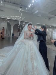 -艾米丽婚纱礼服