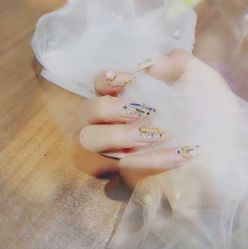 -苏彩·皮肤管理美甲美睫