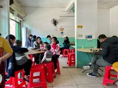 -灵山卢梅燕粉店