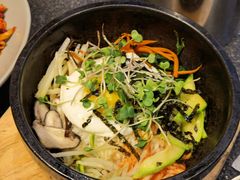 石锅拌饭-草家酱蟹炭火烤肉店(珲春南路一店)