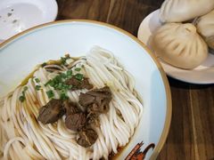 红烧牛肉粉-津市刘聋子粉馆(林科大店)