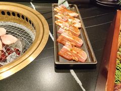 -山川小町·极番烧肉(新地假日广场店)